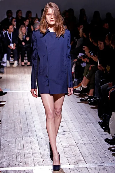 Look 2
